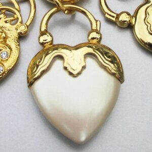 Vintage Joan Rivers Gold Tone Heart Pendant